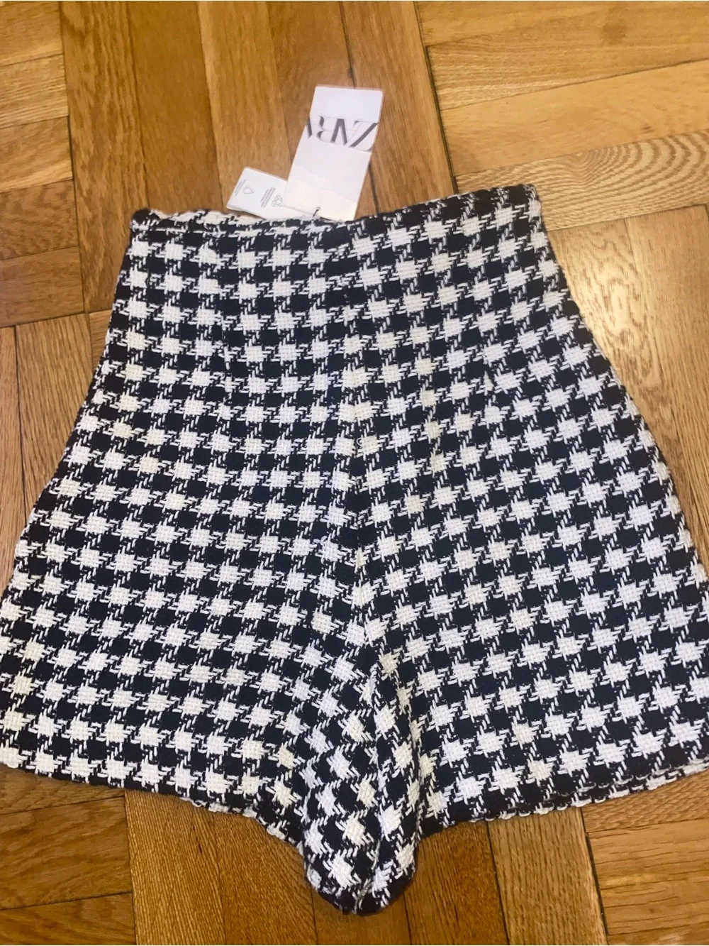 Zara Black & White Houndstooth High-Waist Shorts